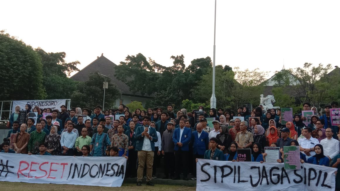 Civitas Undip Tuntut DPR RI Hentikan Kebijakan yang Tidak Berpihak Pada Rakyat
